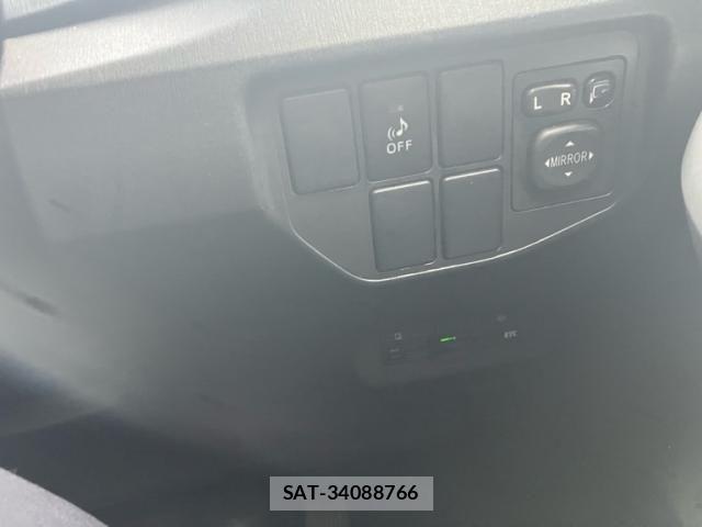 Toyota PRIUS 2014-01 7903250-18