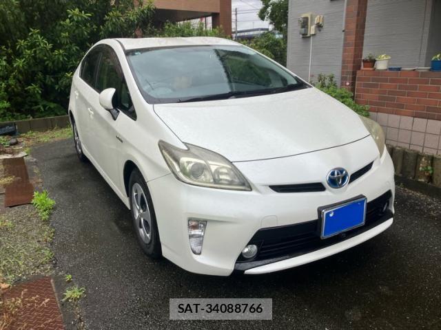 Toyota PRIUS 2014-01 7903250-1
