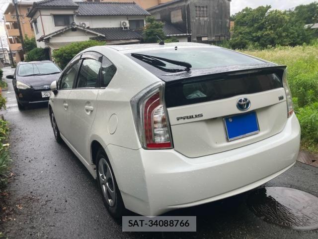 Toyota PRIUS 2014-01 7903250-4
