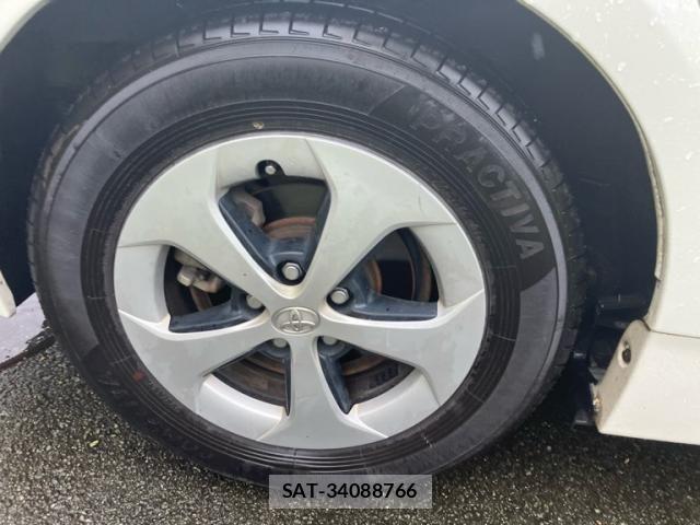 Toyota PRIUS 2014-01 7903250-7