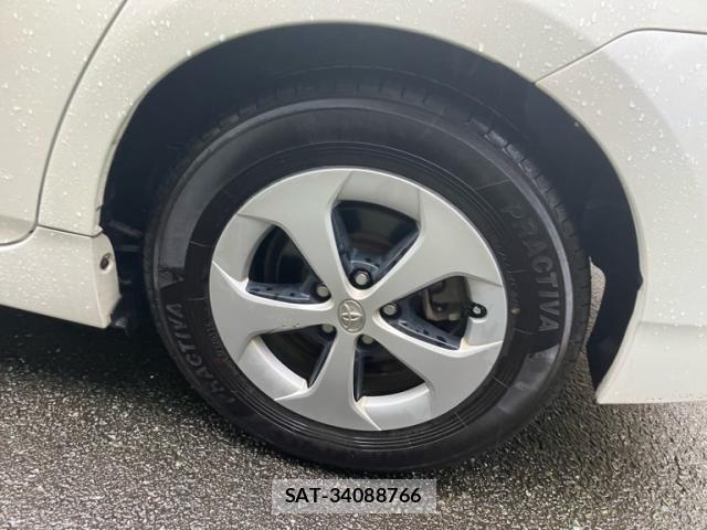 Toyota PRIUS 2014-01 7903250-8