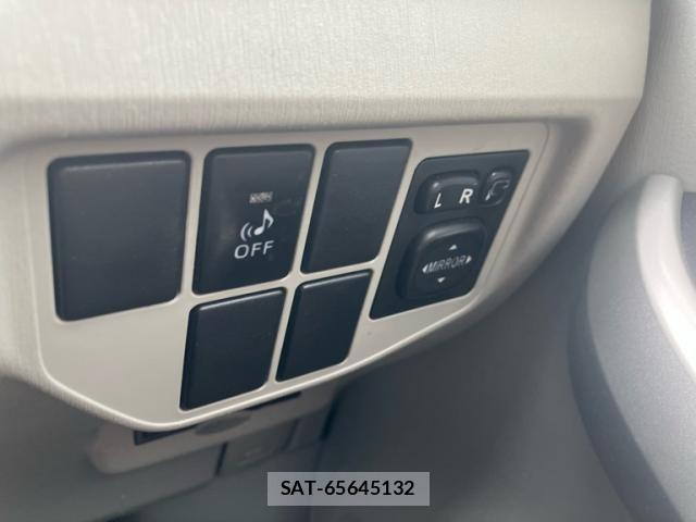 Toyota PRIUS 2013-06 7903252-13
