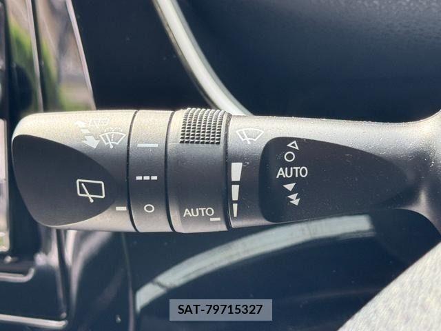 Toyota PRIUS 2016-04 7903247-18