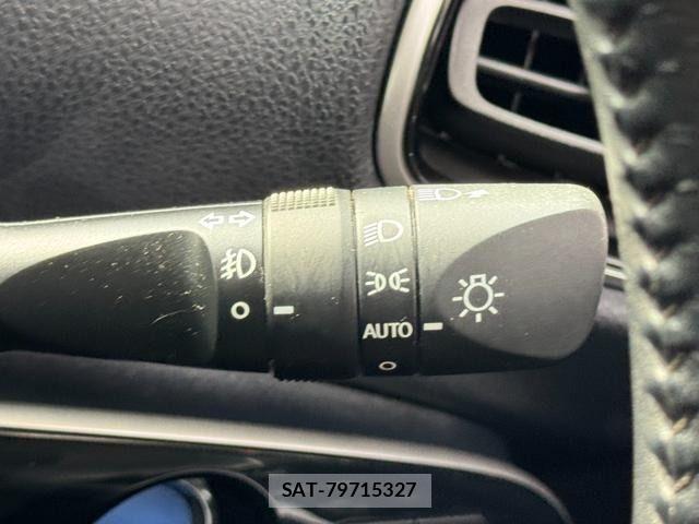 Toyota PRIUS 2016-04 7903247-19