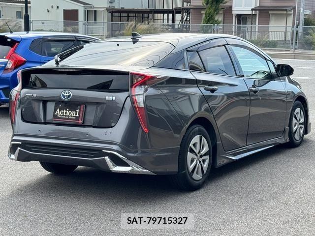 Toyota PRIUS 2016-04 7903247-5