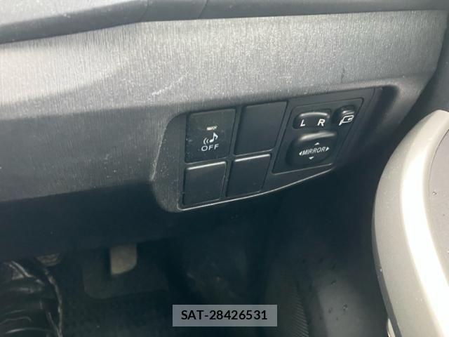 Toyota PRIUS 2012-01 7903249-17