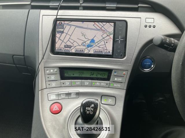 Toyota PRIUS 2012-01 7903249-19