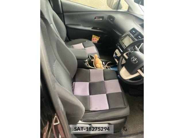Toyota PRIUS 2016-08 7903244-12