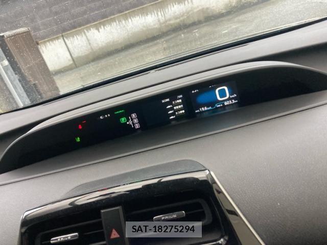 Toyota PRIUS 2016-08 7903244-19