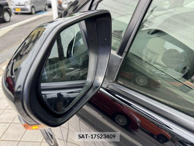Toyota PRIUS 2016-04 7903242-12