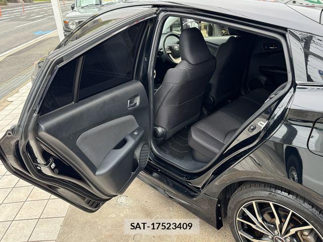 Toyota PRIUS 2016-04 7903242-28