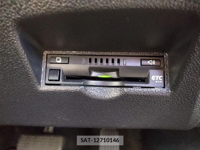 Toyota PRIUS 2019-03 7903241-6