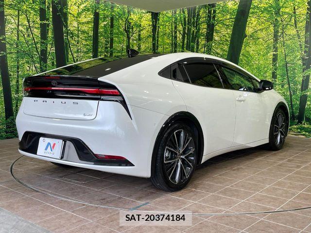 Toyota PRIUS 2023-05 7903235-16