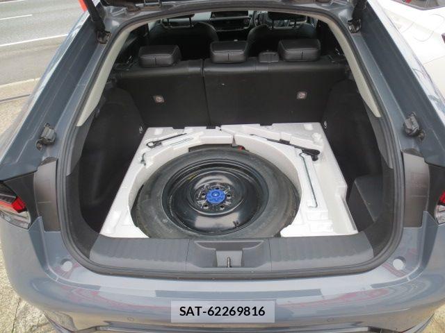 Toyota PRIUS 2023-05 7903240-5