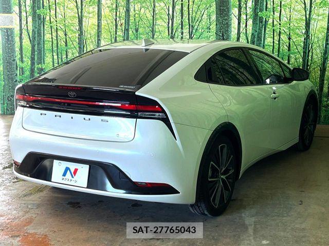 Toyota PRIUS 2024-11 7903236-11
