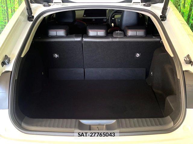 Toyota PRIUS 2024-11 7903236-13