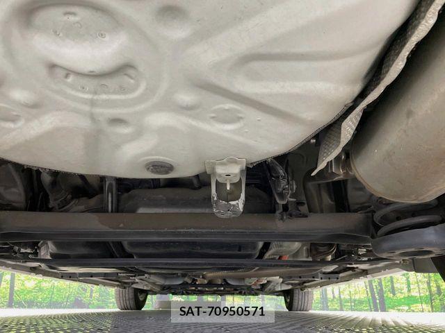 Toyota PRIUS 2015-12 7903246-18