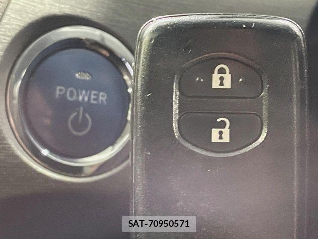 Toyota PRIUS 2015-12 7903246-4