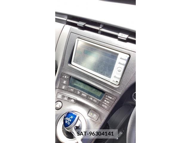 Toyota PRIUS 2010-12 7903255-11