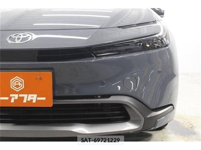Toyota PRIUS 2024-03 7903238-12