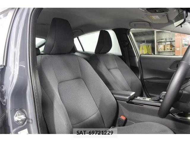 Toyota PRIUS 2024-03 7903238-24