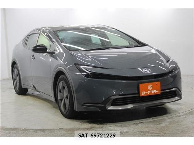 Toyota PRIUS 2024-03 7903238-2