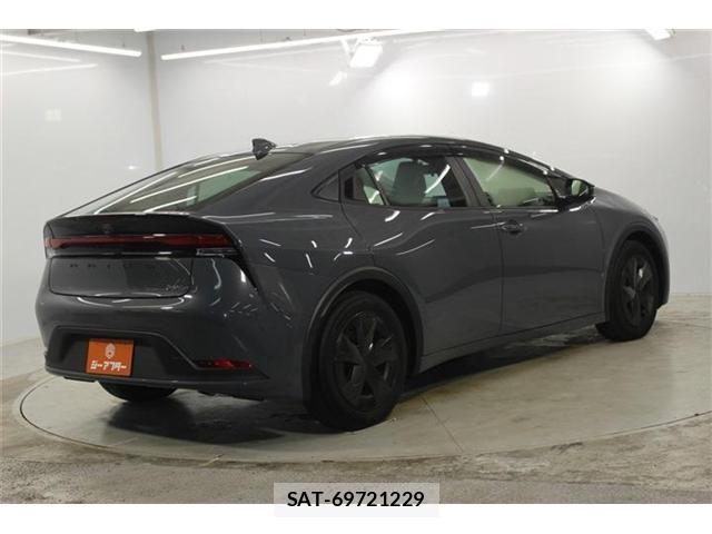 Toyota PRIUS 2024-03 7903238-4