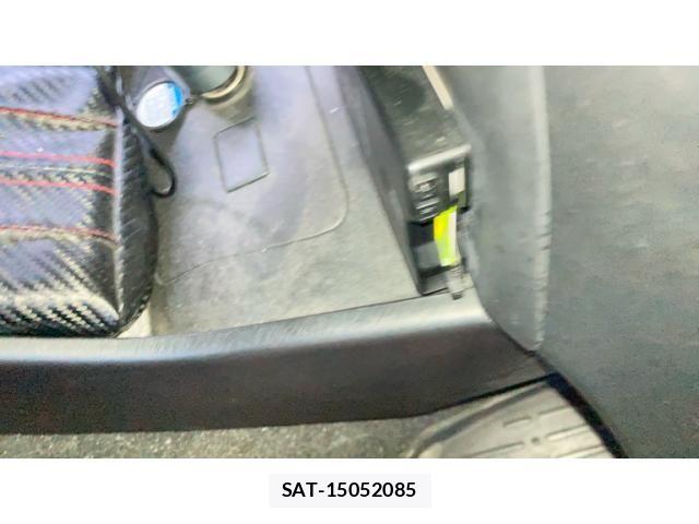Toyota PRIUS 2013-05 7963342-21