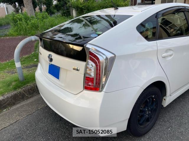 Toyota PRIUS 2013-05 7963342-2