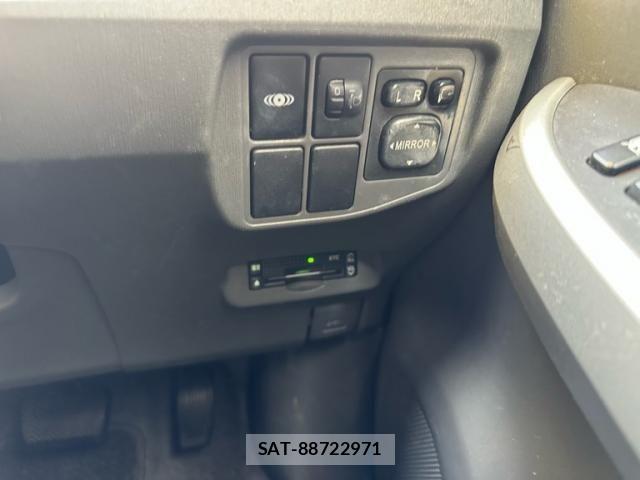 Toyota PRIUS 2009-12 7963345-10