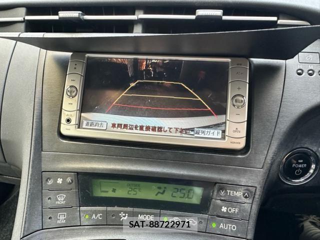 Toyota PRIUS 2009-12 7963345-11
