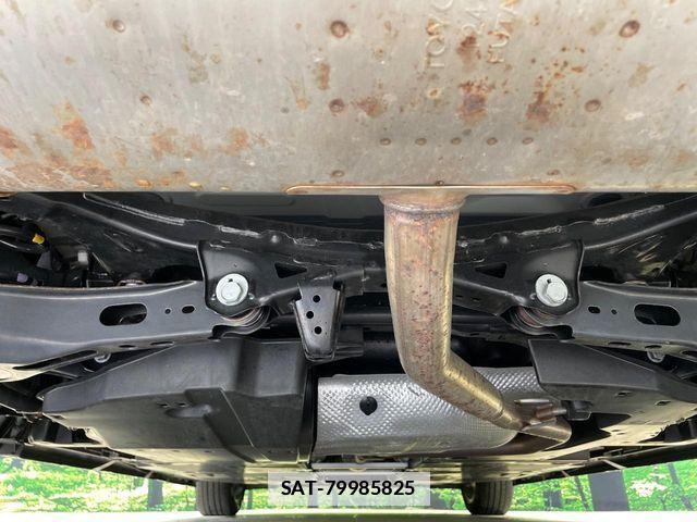 Toyota PRIUS 2023-06 7963308-18