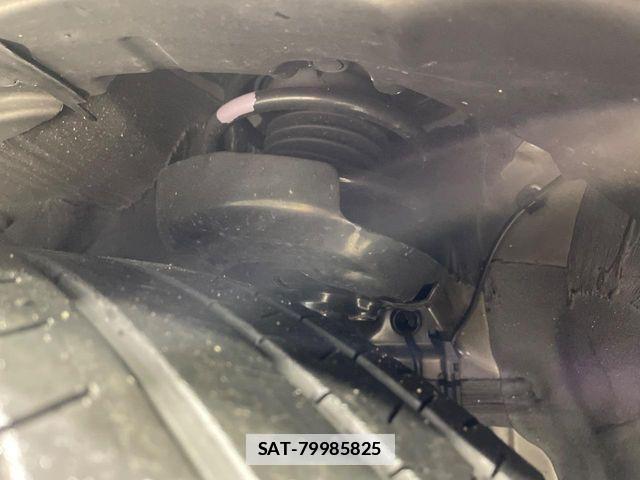 Toyota PRIUS 2023-06 7963308-19