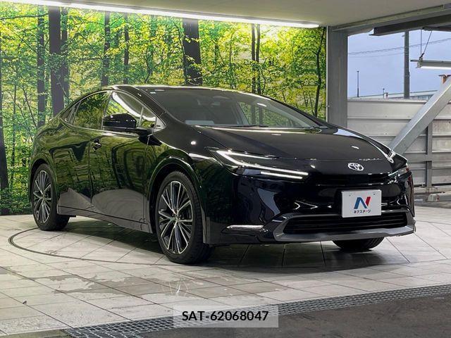 Toyota PRIUS 2025-02 7963311-15
