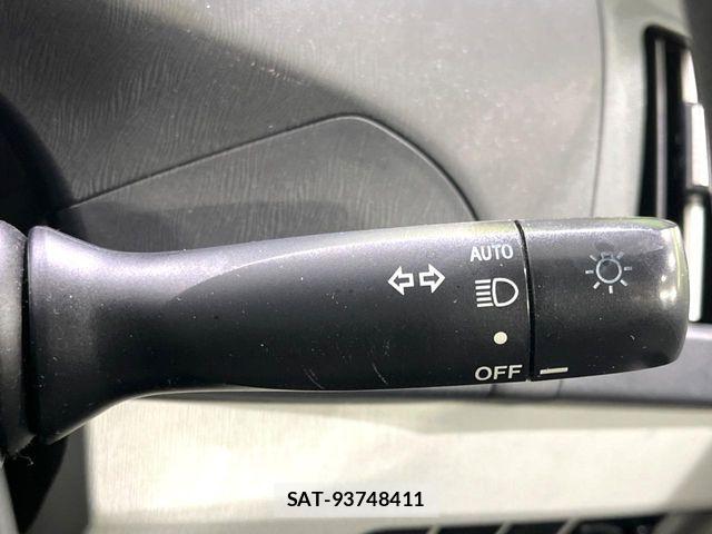 Toyota PRIUS 2013-07 7963336-6