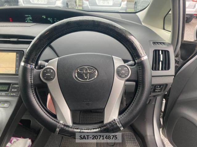 Toyota PRIUS 2011-11 7963341-13