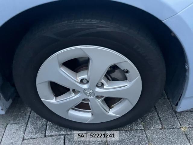 Toyota PRIUS 2010-05 7963343-8