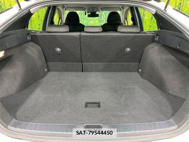 Toyota PRIUS 2019-06 7963321-9