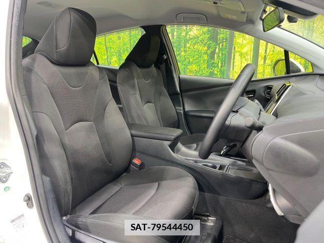 Toyota PRIUS 2019-06 7963321-7