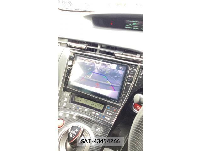 Toyota PRIUS 2015-03 7963339-19