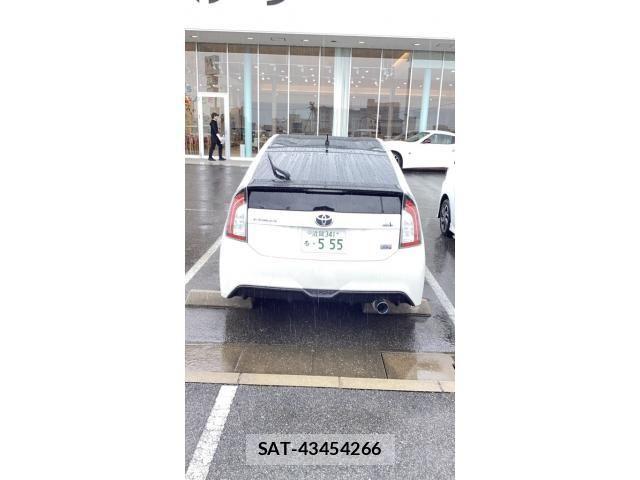 Toyota PRIUS 2015-03 7963339-4