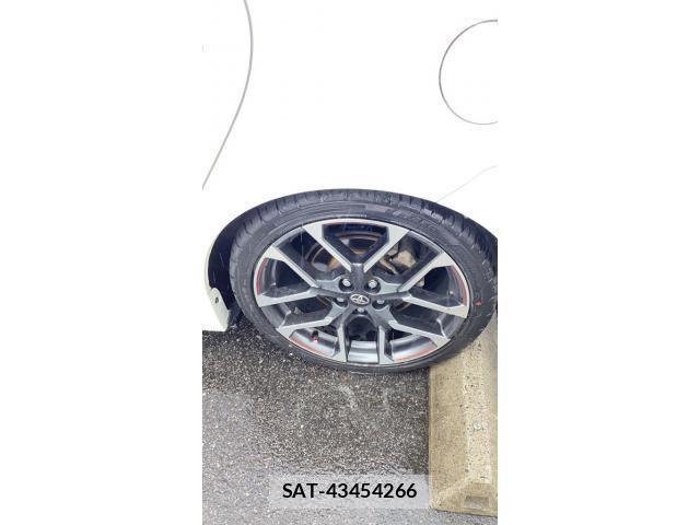 Toyota PRIUS 2015-03 7963339-6