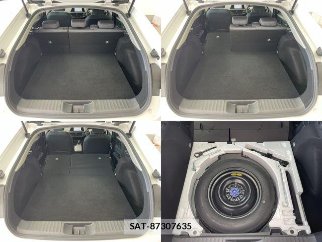Toyota PRIUS 2023-11 7963320-11
