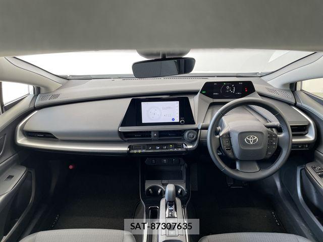 Toyota PRIUS 2023-11 7963320-1