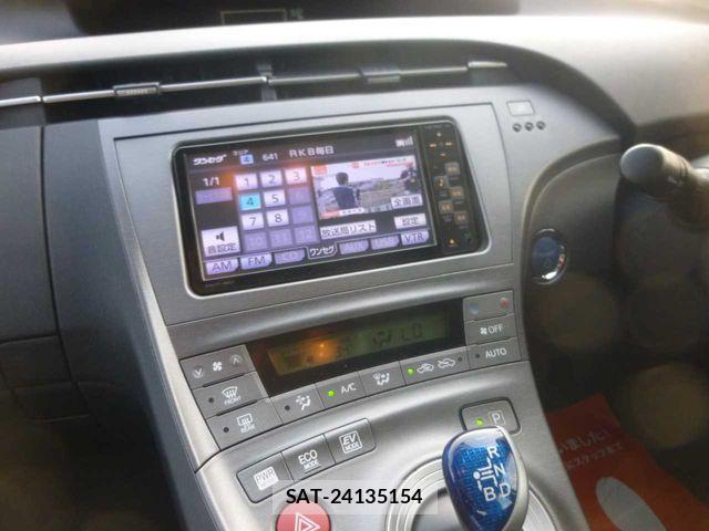 Toyota PRIUS 2012-05 7963300-3