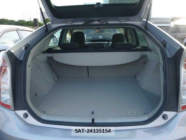 Toyota PRIUS 2012-05 7963300-6