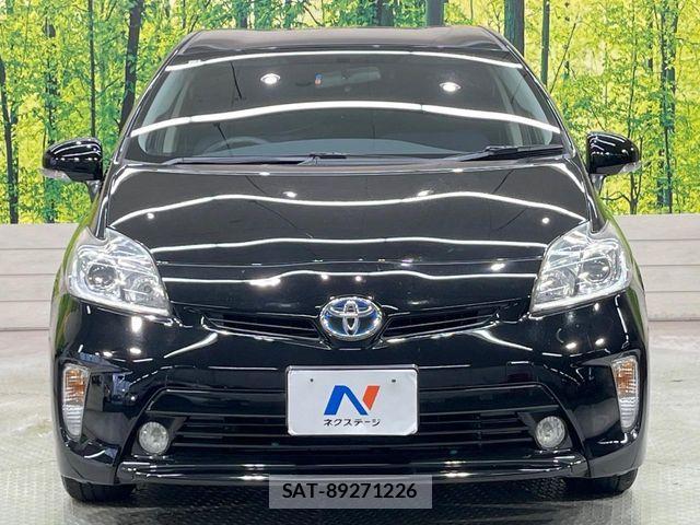 Toyota PRIUS 2015-03 7963335-13