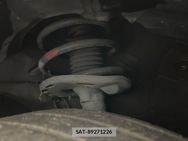 Toyota PRIUS 2015-03 7963335-19