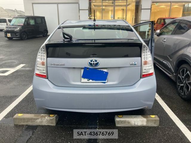 Toyota PRIUS 2010-03 7963344-2