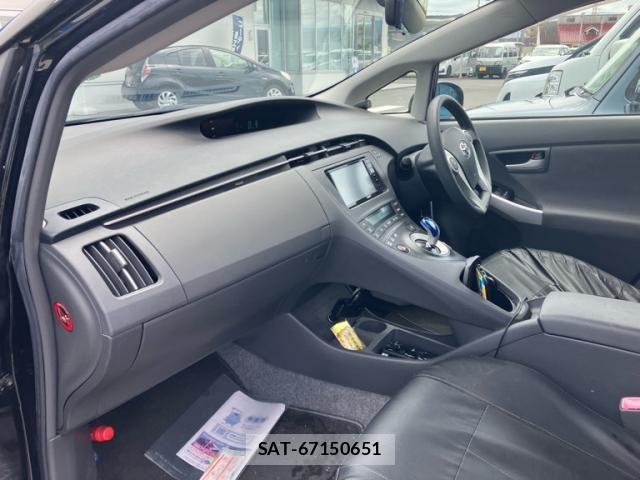 Toyota PRIUS 2010-03 7963340-17